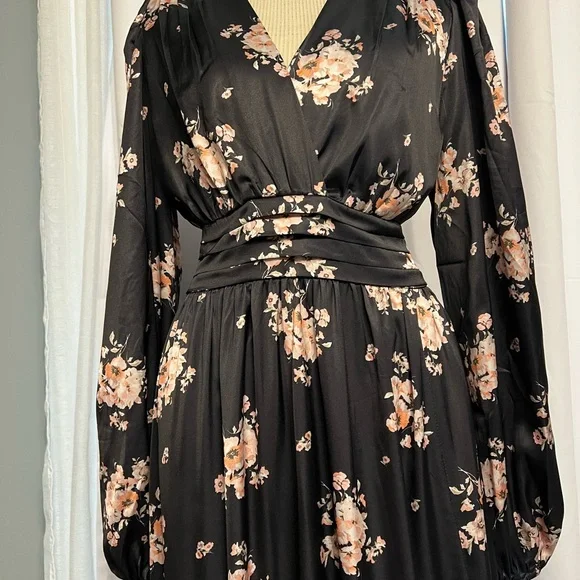 Pinch Women’s Black Satin Smoked Maxi Slit Floral Long Sleeve V Neck Dress Med - Picture 12 of 15